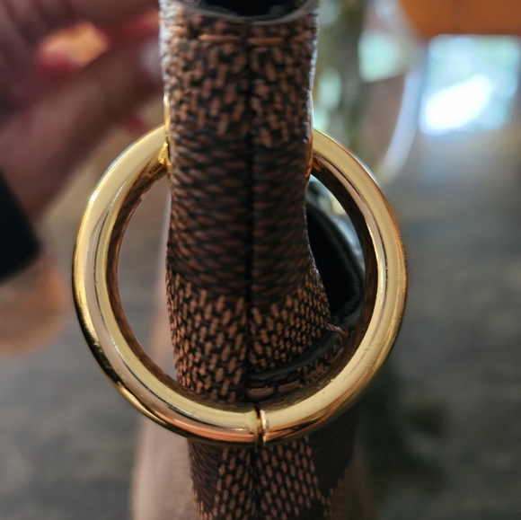 Sold - Picture 9 of 16